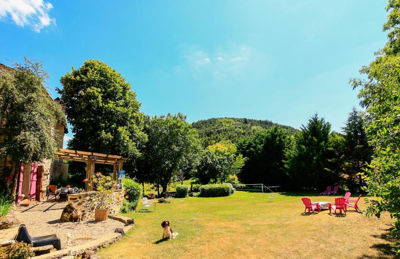 Bed and Breakfast Domaine de Bauzit Vals-pres-le-Puy Exterior foto